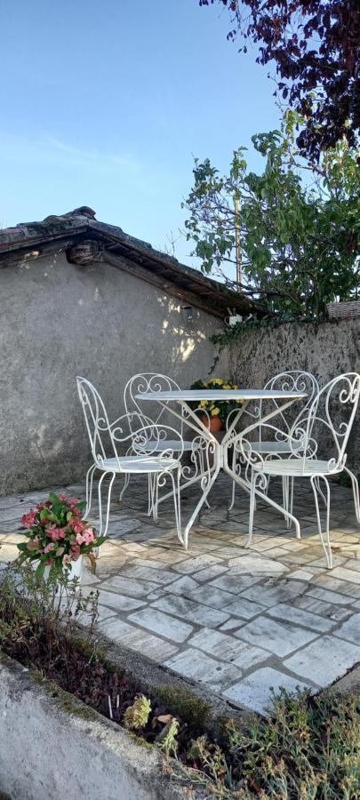 Bed and Breakfast La Mesange Bleue Ecuras Exterior foto